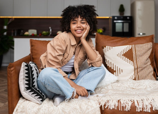 HOME  DECOR AND MEDIA PLAYER